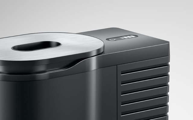 cc0-6l_ea_black_feature2