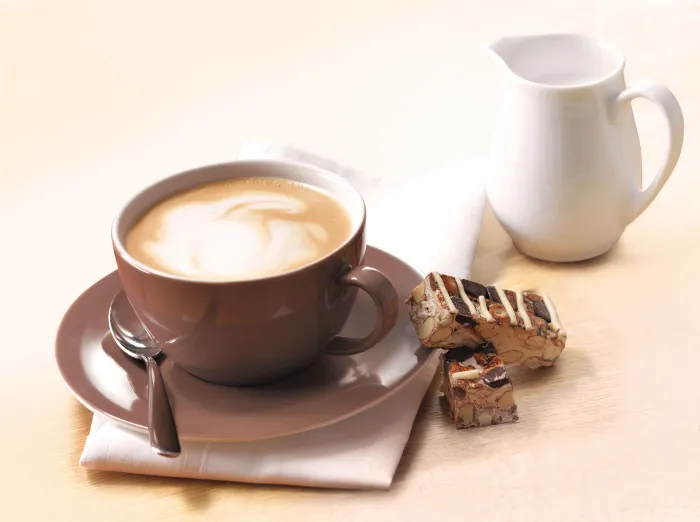 <span>Caffè latte</span><p>Erinevalt cappuccino'st koosneb see kuumast piimast ja espressost.</p>
